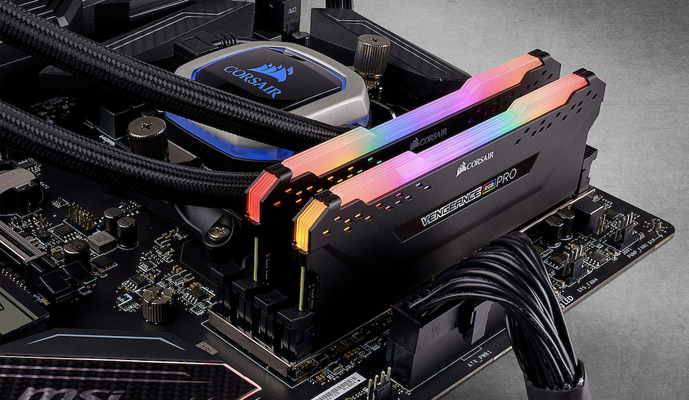 A Rendszermemória Építőkövei: Átfogó Elemzés a Random Access Memory (RAM) Működéséről és Technológiai Fejlődéséről