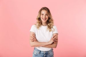 Bezpieczna zmiana koloru – jak samodzielnie uzyskać piękny blond?